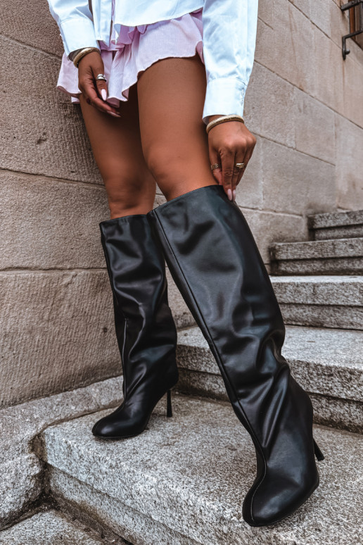 Slip-on women's knee-high boots with slim heels in black Caliya