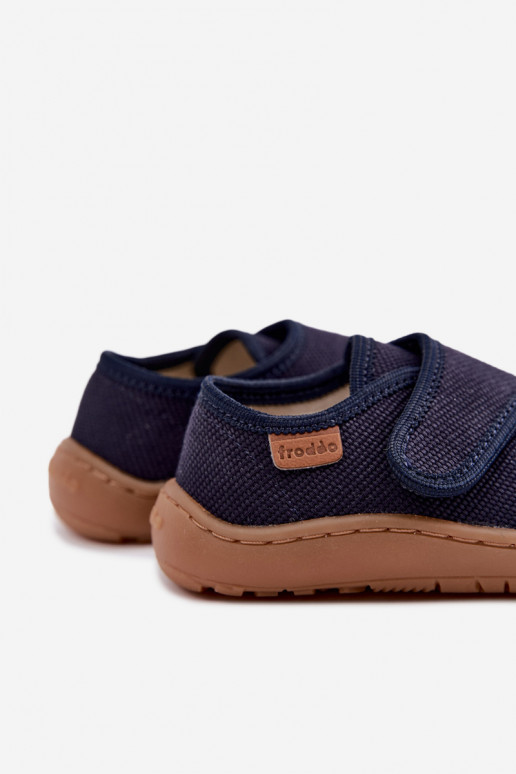 Dziecięce klapki dla chłopców z rzepami Barefoot Froddo G1700438 w ciemnoniebieskim