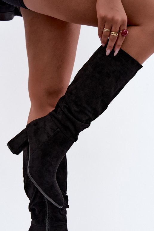 Insulated women's knee-high boots with heels in black Raleya