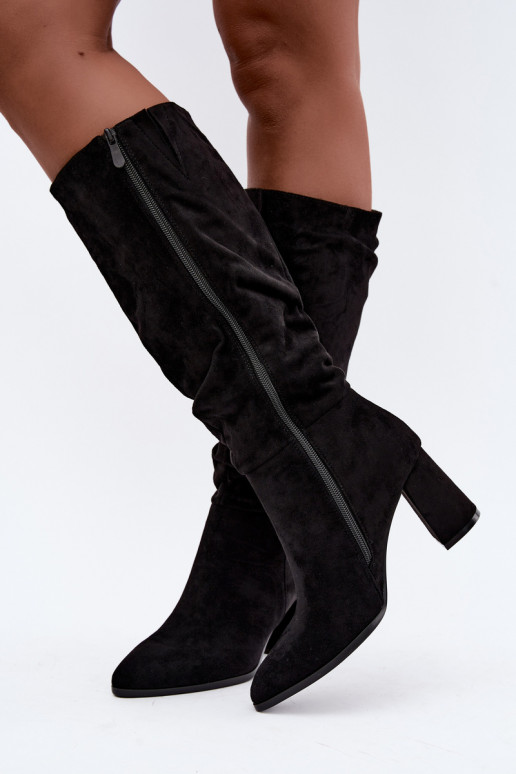 Insulated women's knee-high boots with heels in black Raleya