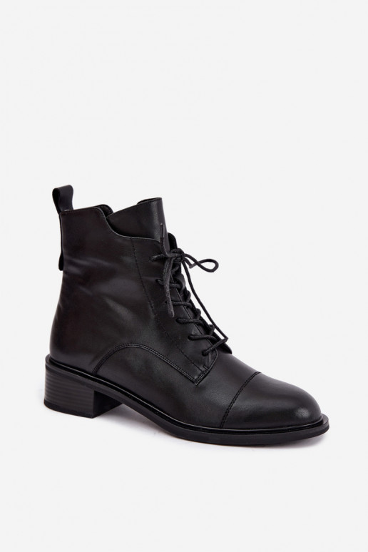 Insulated ankle boots made of natural leather in black Cerina