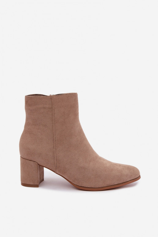 Warm women's ankle boots with heels in sand color Brella