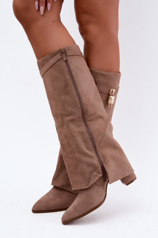 Warm long boots with heels featuring an embedded golden decoration in sand color Danessa