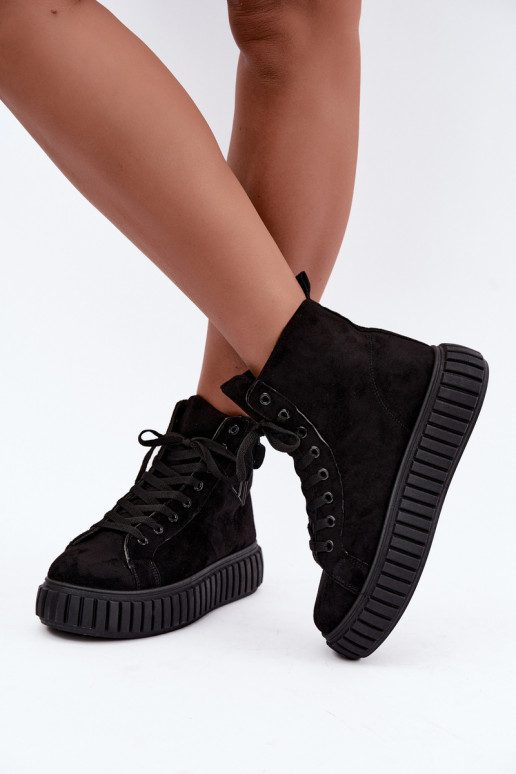 Warm casual shoes made of faux suede with platform in black color Isaria