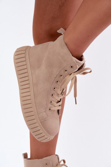 Warm casual shoes made of faux suede with platform in sand color Isaria 2