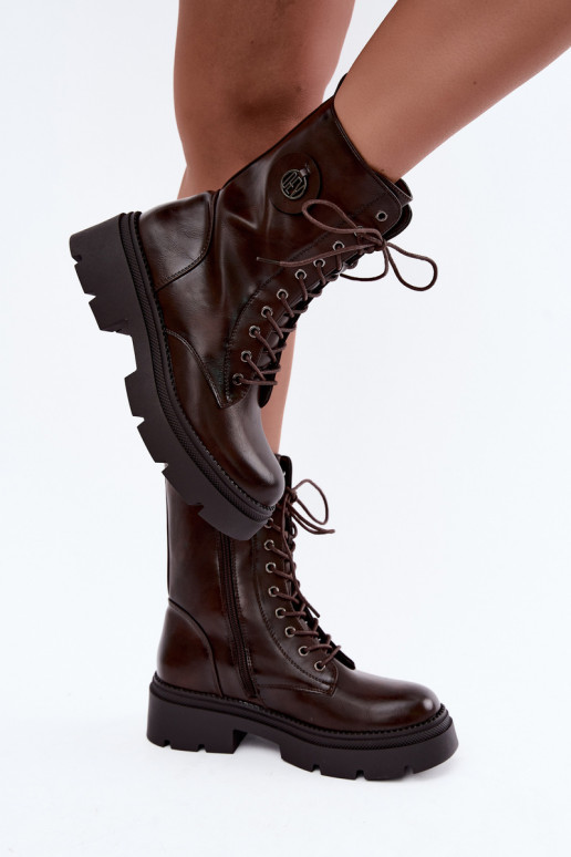 Warm women's ankle boots in brown color Livela