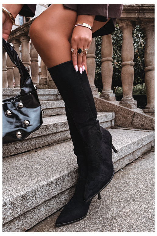 Warm knee-high boots with high heels, black Taelia