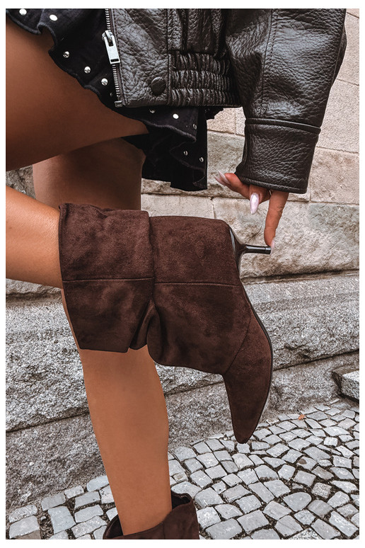 Slip-on ankle boots with heels made of faux suede Loralia
