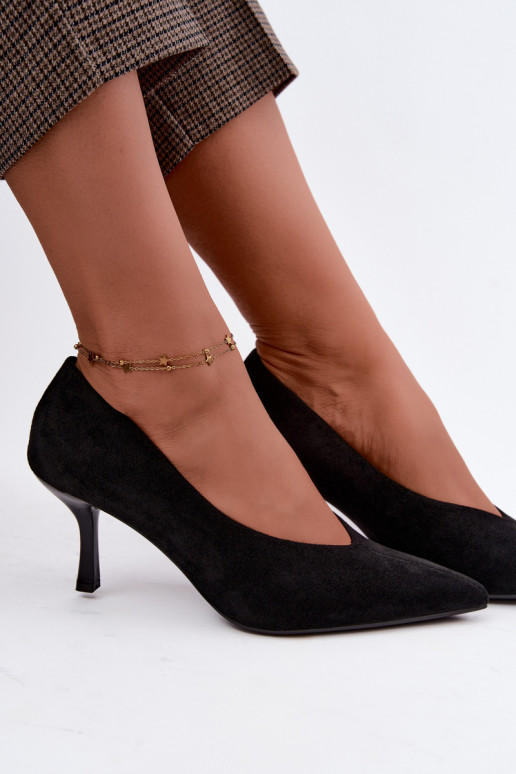 Black high-heeled shoes with decorative embroidery Sedria