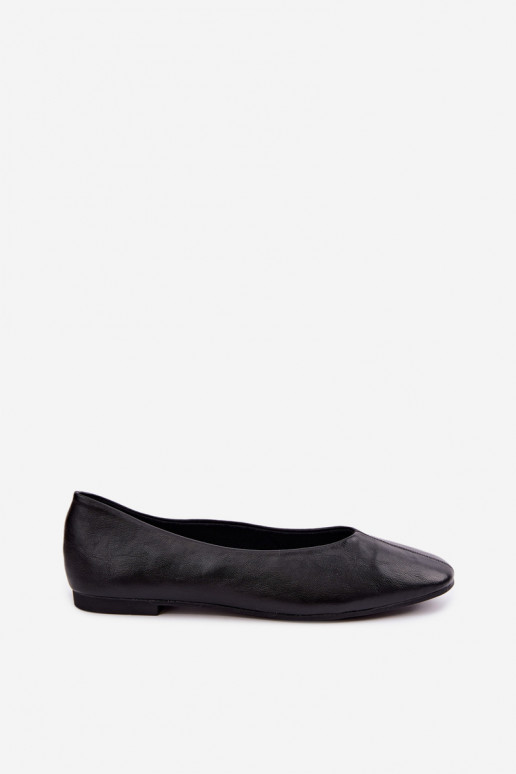 Ballet flats with decorative stitching in black Iralia