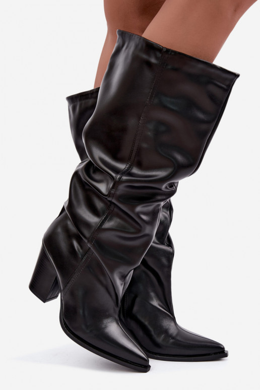 Slip-on knee-high boots with heels and ruffles in faux leather in black Jensy