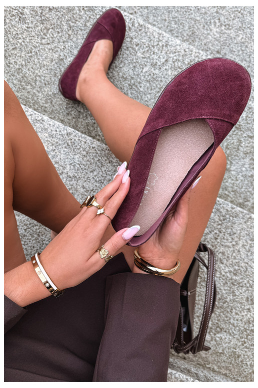 Burgundy women's ballerinas made of faux suede Mirelia