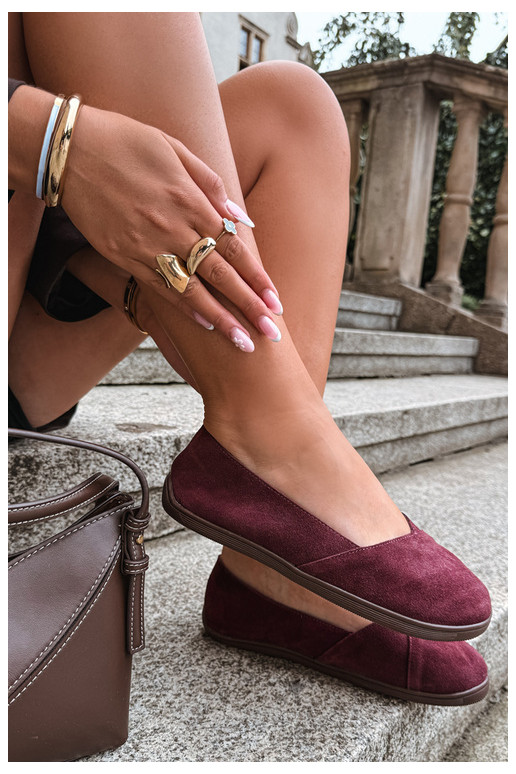 Burgundy women's ballerinas made of faux suede Mirelia