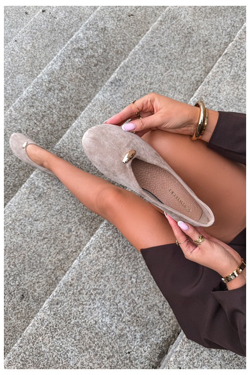 Sand-colored women's ballerinas with golden details Serela