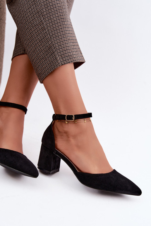 Black shoes with heels and straps Olenae