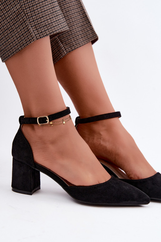 Black shoes with heels and straps Olenae