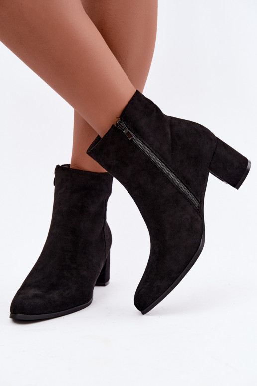 Insulated women's ankle boots with heels Brella in black color