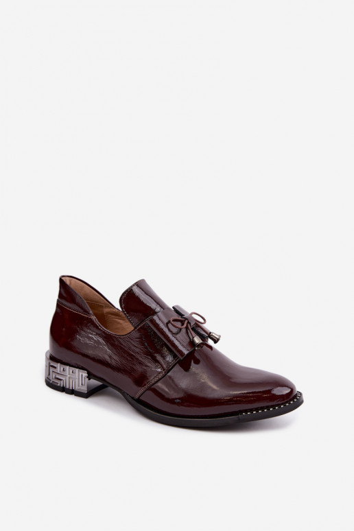 Patented low heel shoes with bows in burgundy color Zazoo 1399