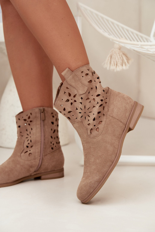 Women's ankle boots with cut-out elements and wide heels in sand faux suede Athera