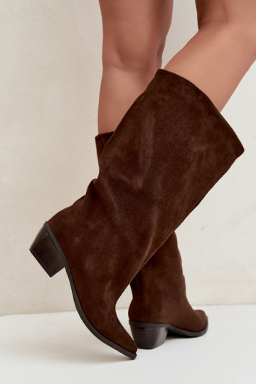 Chocolate-colored ankle boots with heels in faux suede Casella