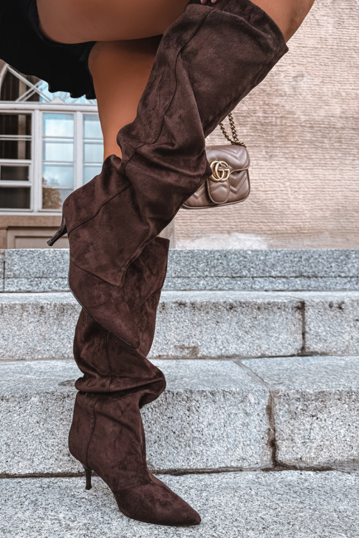 Chocolate-colored ankle boots with thin heels Amaya