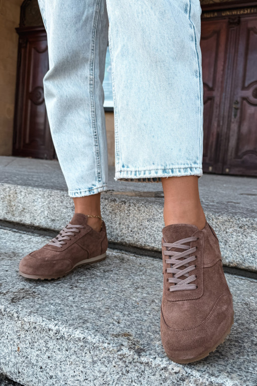 Barefoot sneakers in faux suede in brown Zazoo N1422