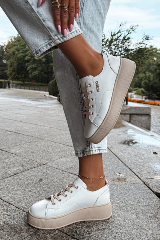 Faux leather sneakers with platform Kobbo in white