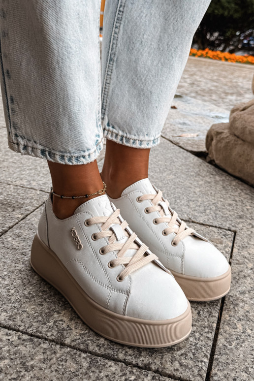 Faux leather sneakers with platform Kobbo in white