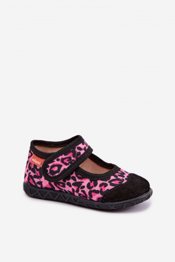 Children's slippers Milami with sticky fastenings and leopard patterns in pink and black Esnia