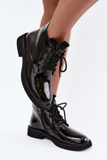 ankle boots with patent effect insulated with wide heels D&A CR62-3338 in black