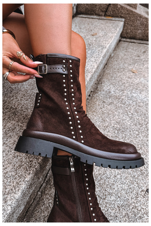 Faux suede warm ankle boots with buckles in chocolate Tai turiciejka K7727-02