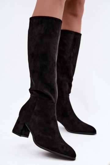Insulated women's knee-high boots with heels in black Raleya