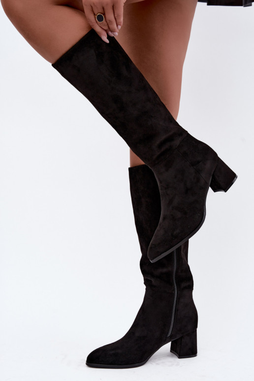 Insulated women's knee-high boots with heels in black Raleya