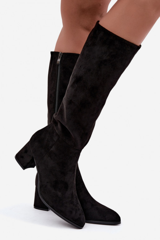 Insulated women's knee-high boots with heels in black Raleya