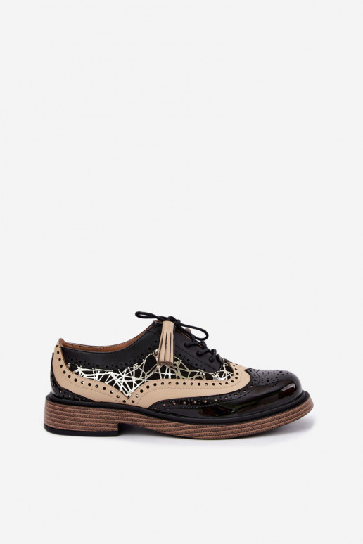 Women's leather shoes with laces and tassels Tai turiciejka K7816-01 in black