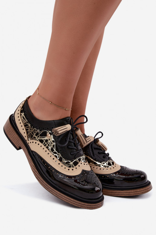 Women's leather shoes with laces and tassels Tai turiciejka K7816-01 in black