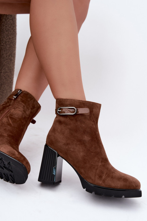 Insulated ankle boots made of faux suede with heels Vinceza 91172 brown