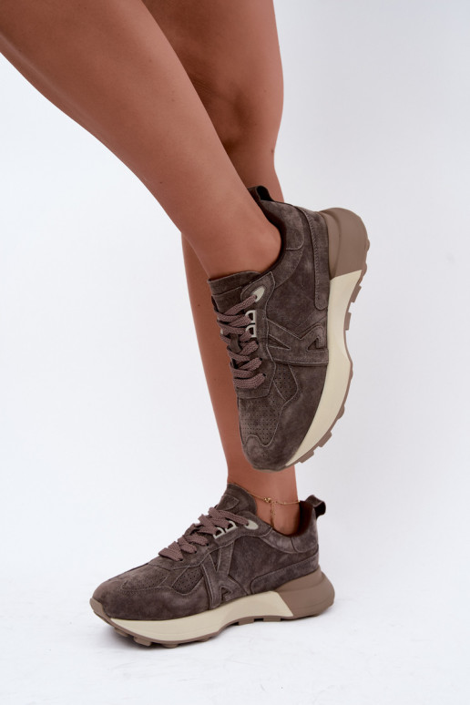 Damskie sneakersy z sztucznego zamszu Kobbo 67048 ciemno brązowe