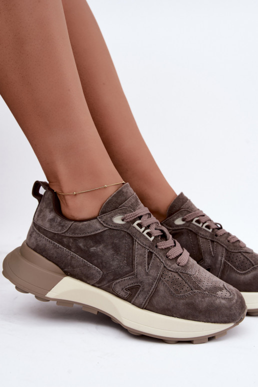 Damskie sneakersy z sztucznego zamszu Kobbo 67048 ciemno brązowe