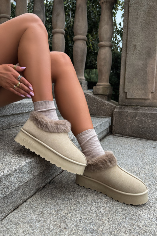 Snow boots with platform and fur Big Star UU274204 in sand