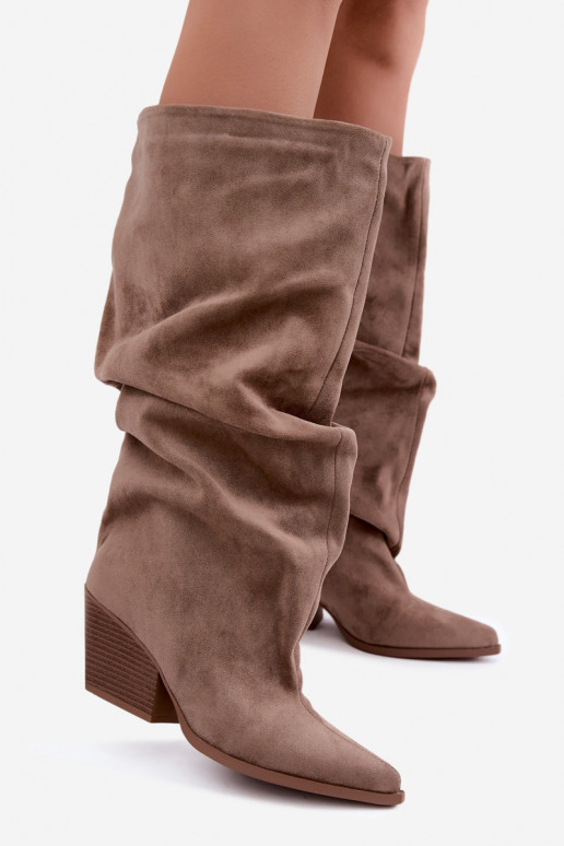 Khaki women's knee-high boots with curved upper and heels in suede Durela