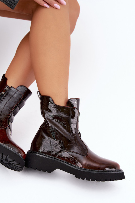 Insulated women's ankle boots with patent effect T.Sokolski Z26-501 brown