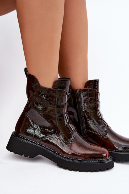 Insulated women's ankle boots with patent effect T.Sokolski Z26-501 brown