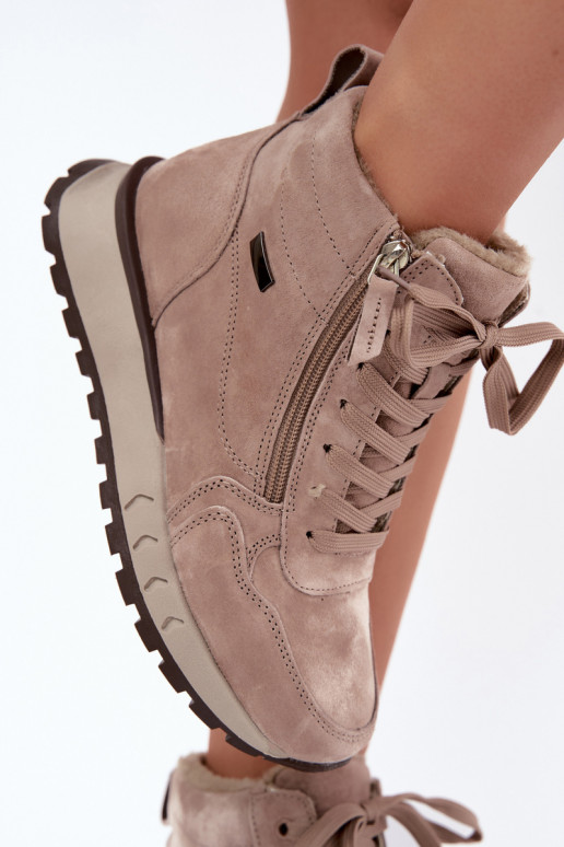 Insulated women's ankle boots made of faux suede sand color Alirella