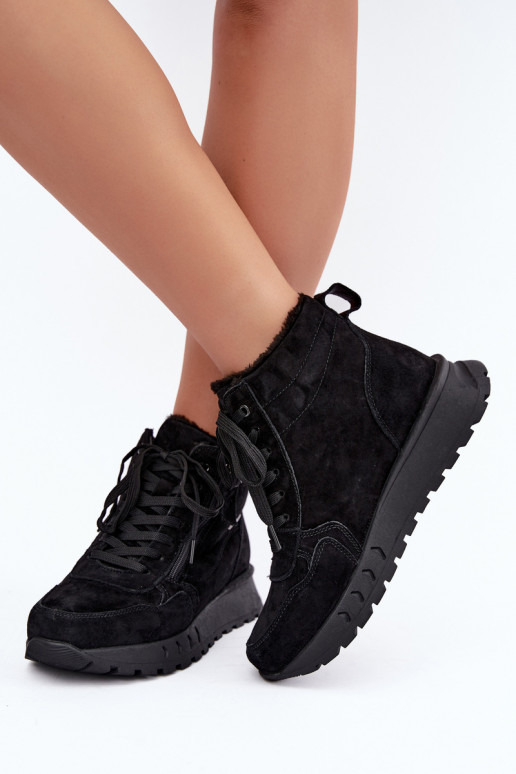 Insulated women's ankle boots made of faux suede black color Alirella