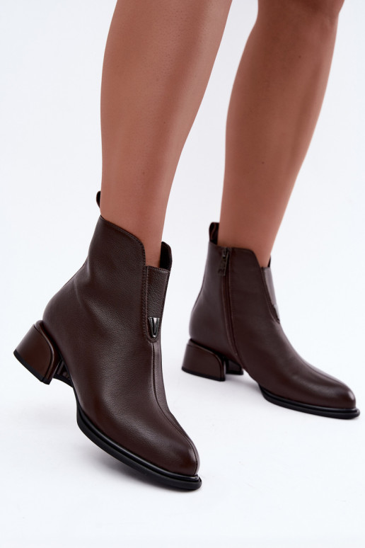 Natural leather insulated women's ankle boots with low heels Vinceza Czekolado