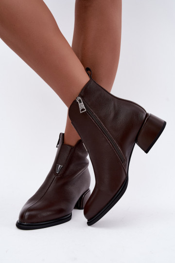 Natural leather insulated women's ankle boots with low heels Vinceza Czekolado 2