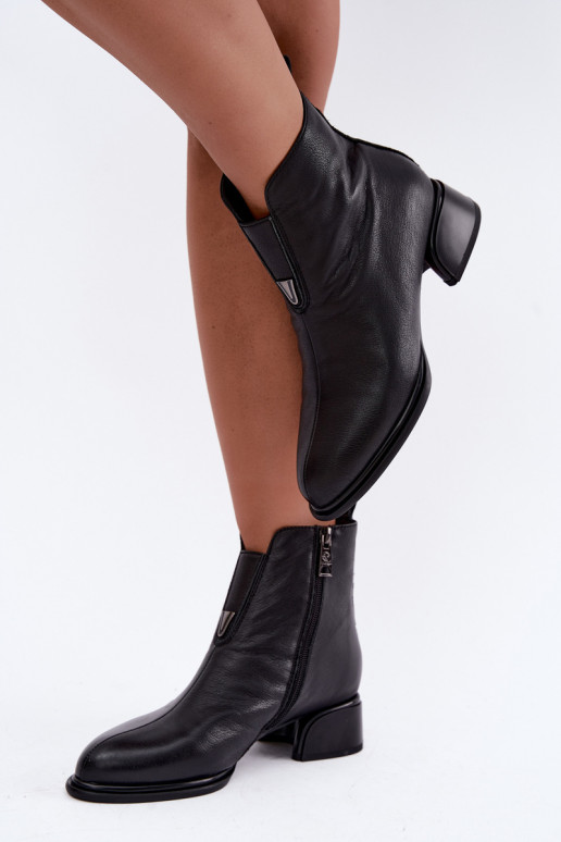 Natural leather insulated women's ankle boots with low heels Vinceza black