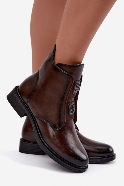Women's insulated ankle boots on low heels with beautiful details in dark brown color Tavressa