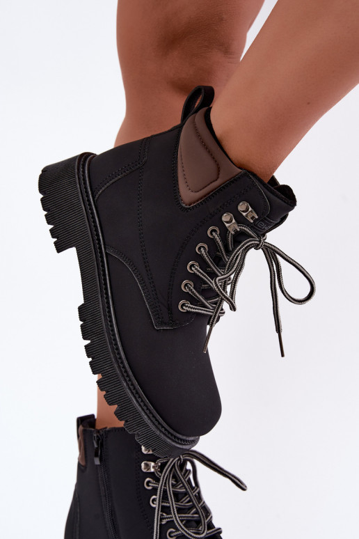 Insulated black women's shoes Sarvella
